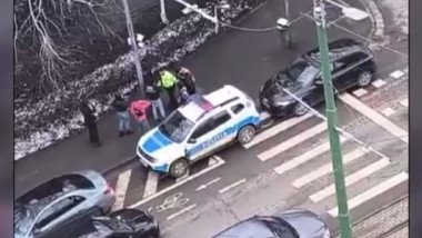 politist de la rutiera retinut in strada pentru mita