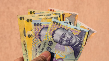 Burse și ajutoare financiare pentru elevi. Foto Getty Images