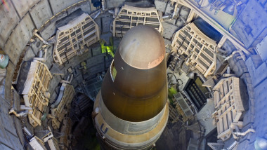 rachetă nucleară