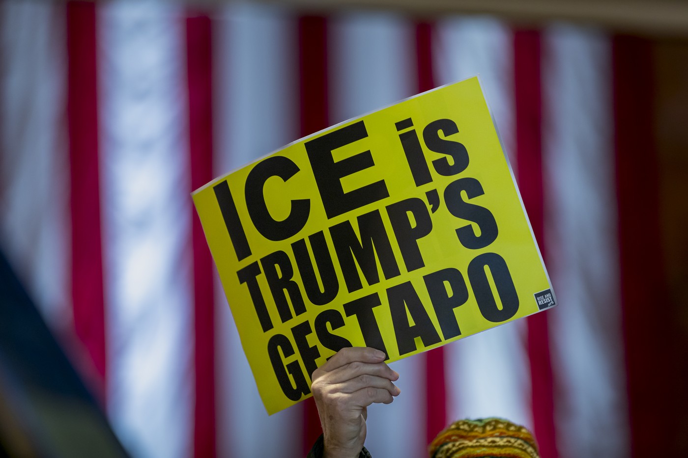 Franța acordă azil unui cuplu anti-Kremlin reținut de ICE