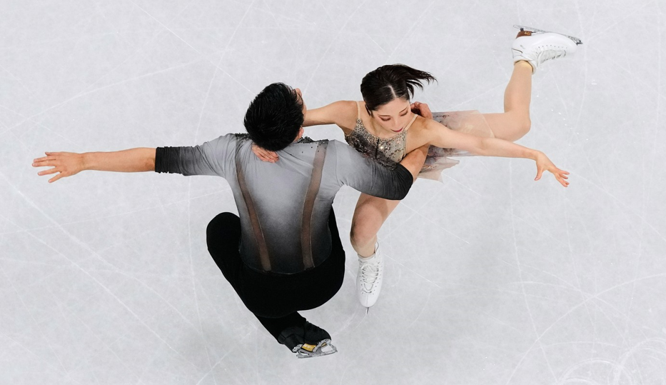JO 2026 Milano Cortina. Japonezii Miura şi Kihara, medaliaţi cu aur în proba de perechi a concursului de patinaj artistic