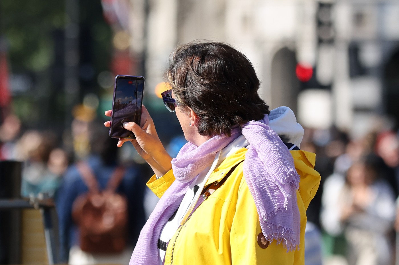 Bandele din Londra recrutează copii pe Snapchat pentru a fura telefoane. Zona unde turiștii sunt „ținte ușoare”