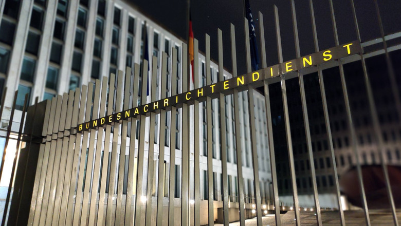 13.02.2026, Berlin - Deutschland. Bundesnachrichtendienst am Abend. *** 13 02 2026, Berlin Germany Federal Intelligence