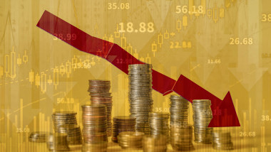 Graph Showing downtrend, Business Idea Down, business finance concept, business decline