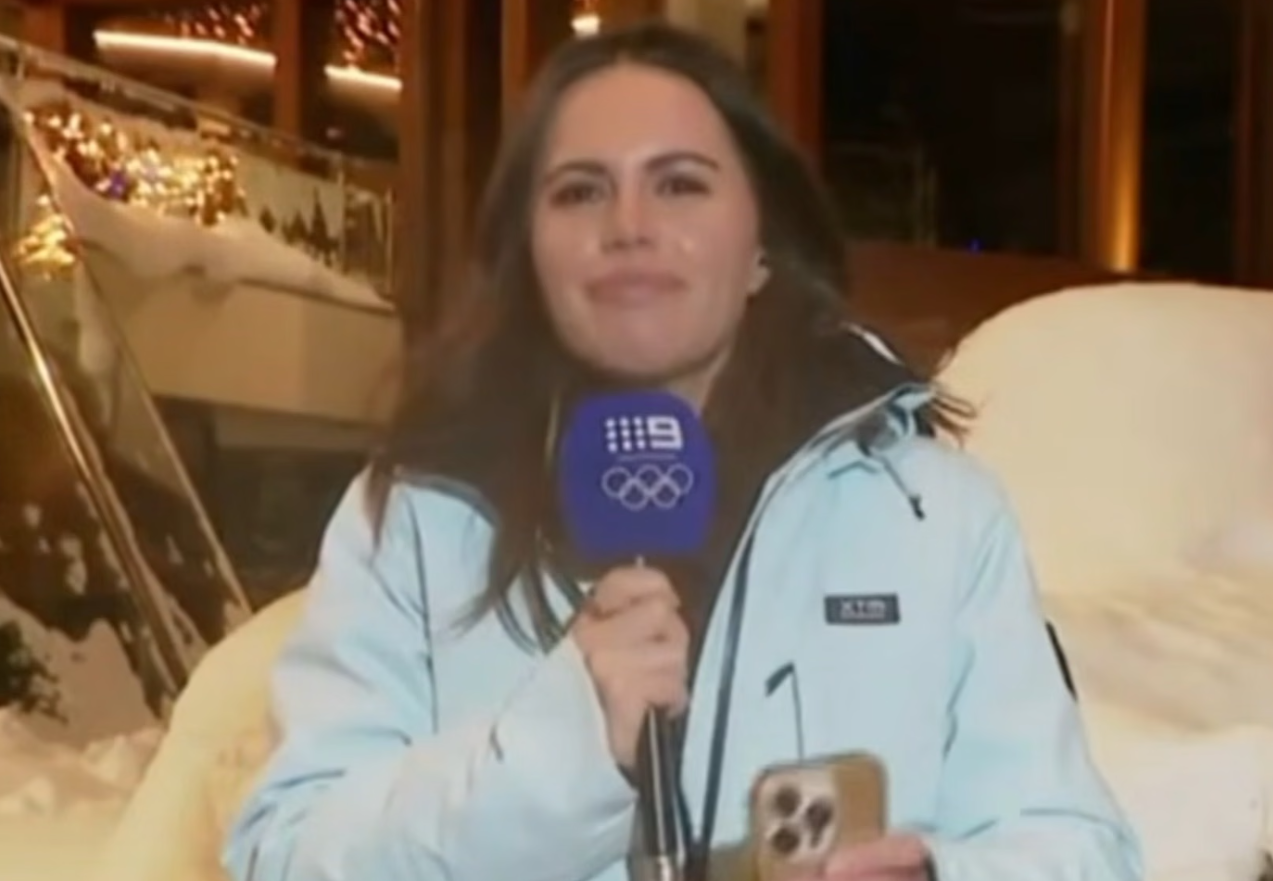 Imagini virale: o jurnalistă a intrat beată în direct în timpul transmisiunii de la Jocurile Olimpice. „Nu e nimic rău în asta”