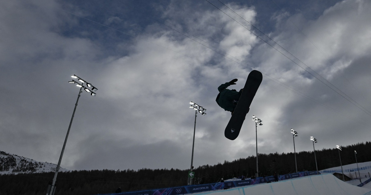 Accident grav la JO 2026: snowboarder transportat