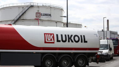 cisterna lukoil langa rafinrie lukoil