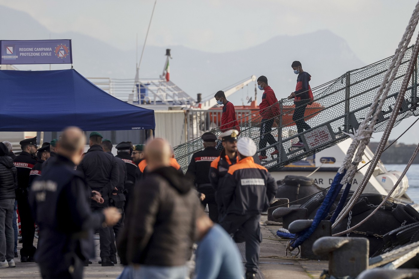 Italia pregătește măsuri dure pentru migranți: „Graniţele Italiei sunt graniţele Europei”