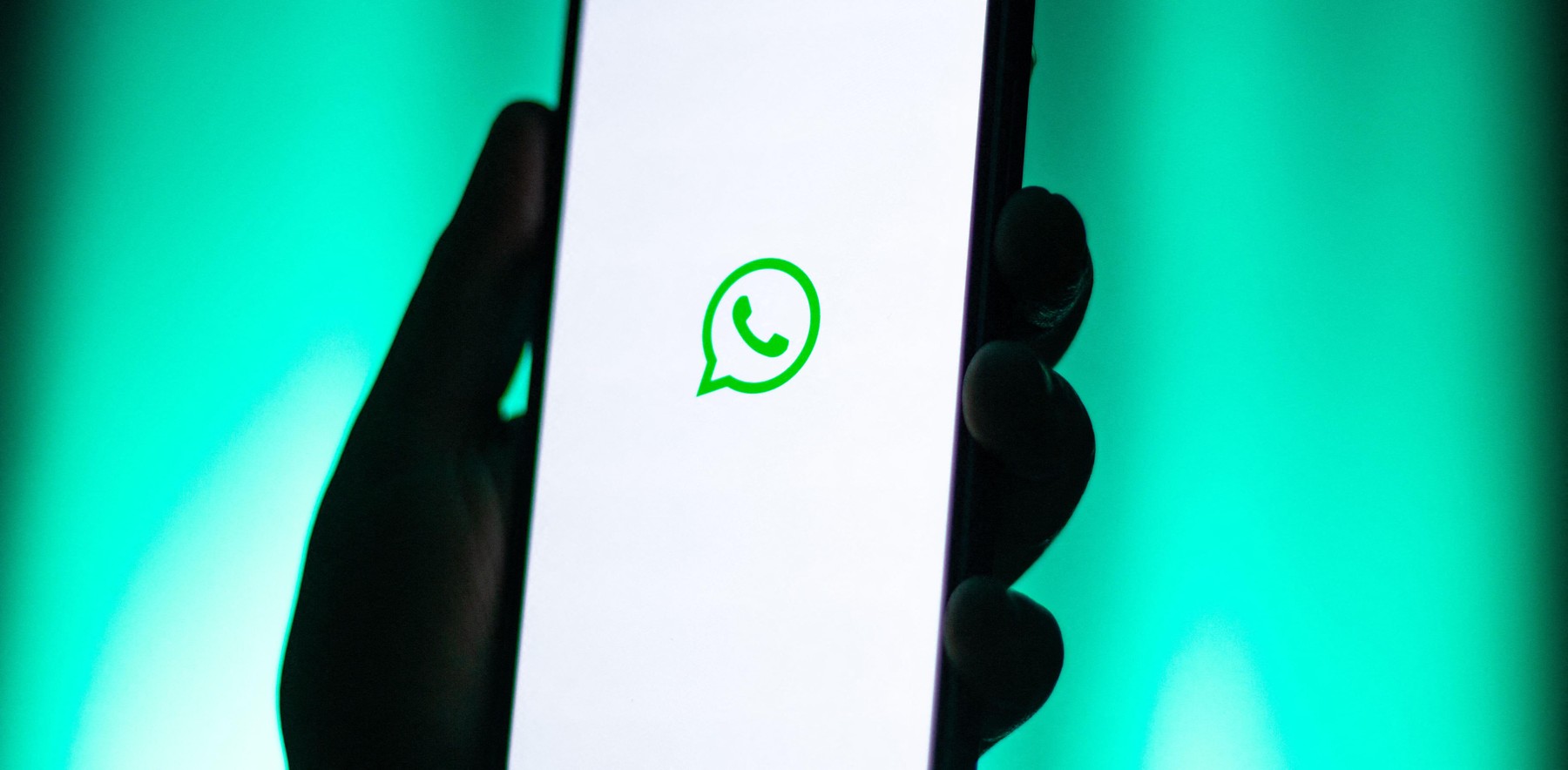 Rusia încearcă să blocheze complet WhatsApp. Kremlinul intensifică presiunile pentru controlul total al internetului