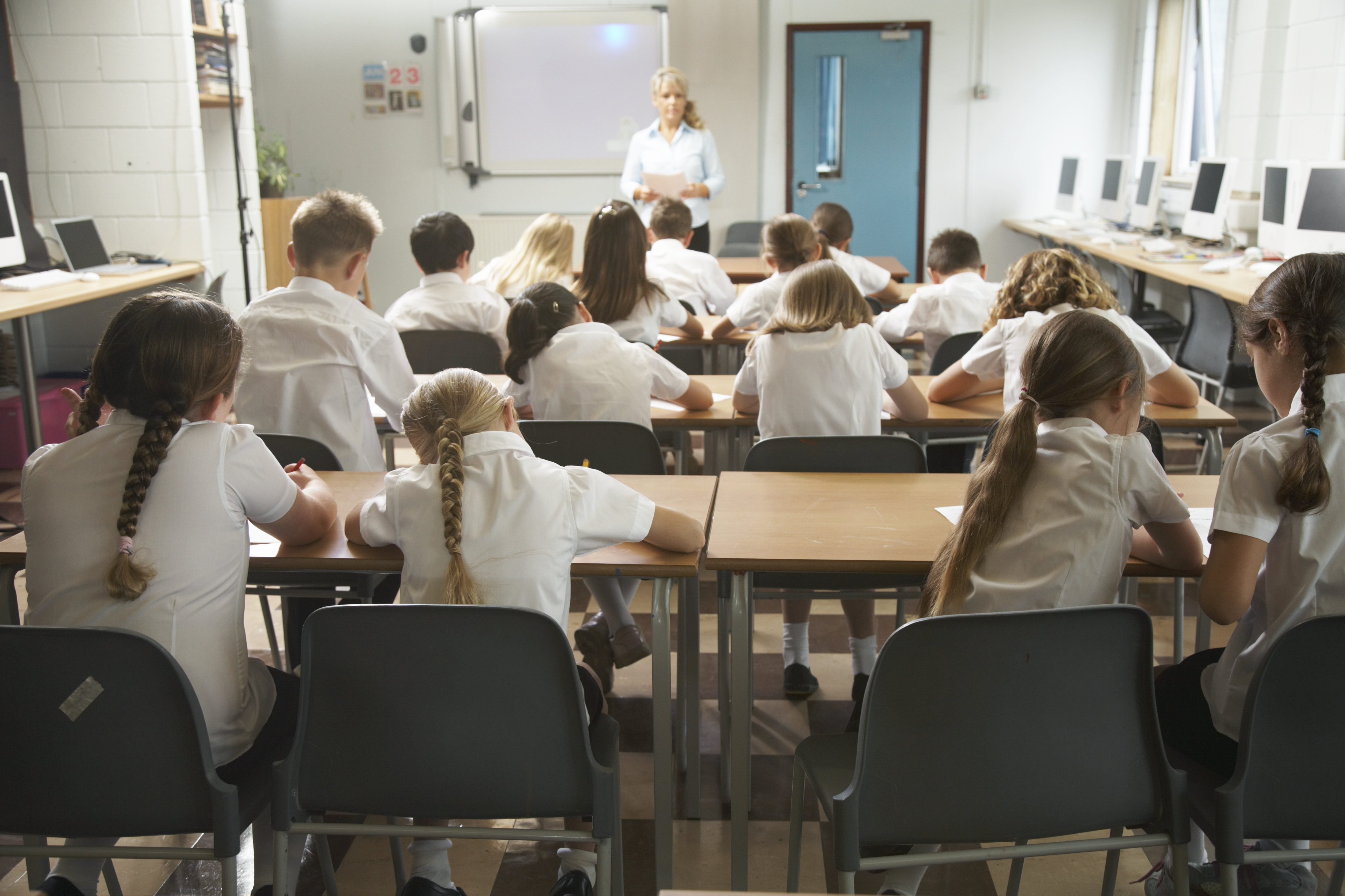 Structura anului școlar 2026-2027: Ce se schimbă în calendarul cursurilor. Programul complet al elevilor