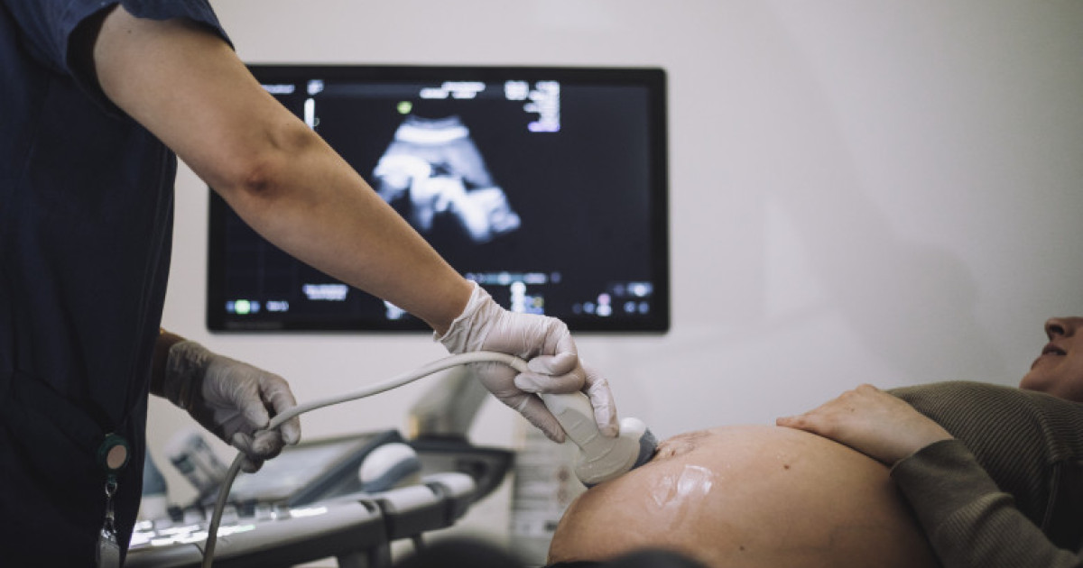 O femeie din Germania, însărcinată cu gemeni pentru a treia oară: „Nu m-am gândit deloc că va veni pe lume... Kép