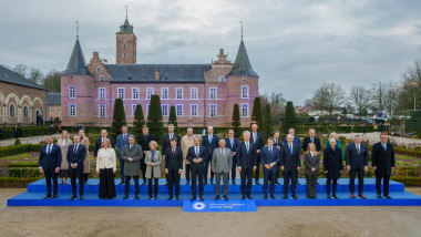 liderii ue poza de grup consiliu european de la liege, belgia