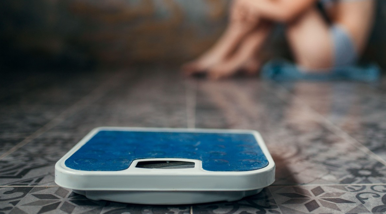 Ce este anorexia nervoasă, fenomenul periculos care afectează fete de 9-10 ani și adolescente. Semnalele de alarmă sunt tot mai grave