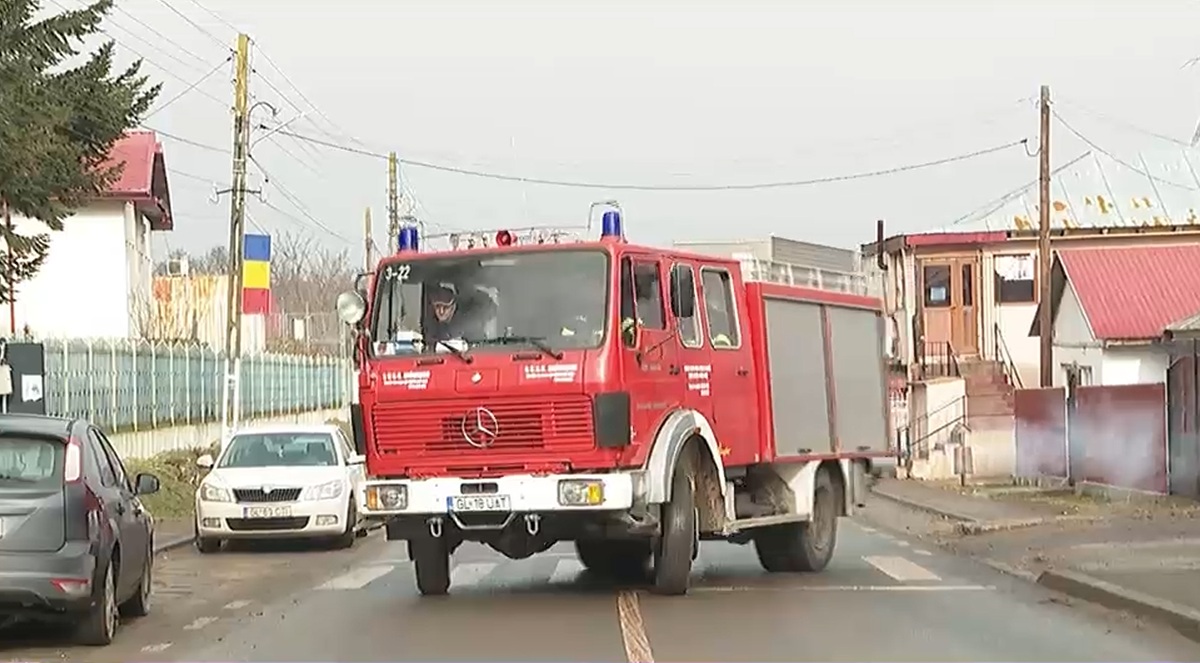 Mărturia pompierului amendat de polițiști în timp ce mergea la un incendiu: „Putea să ardă casa, să fie persoane în casă”