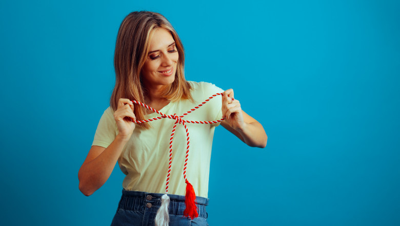 Ce simbolizează culorile mărțișorului. Foto Getty Images