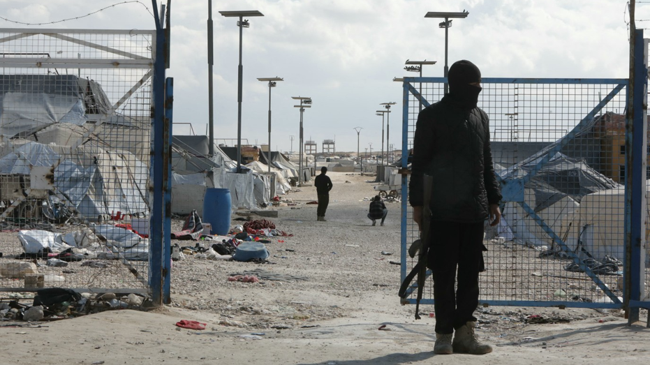 Mii de persoane au fost găsite trăind în condiţii „şocante” în centrul de detenţie al-Hol din Siria, spun autorităţile