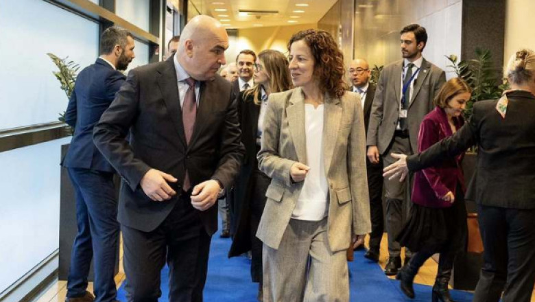 ilie bolojan si roxana minzatu