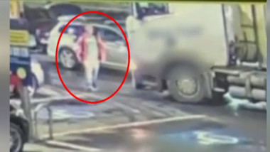 sofer cu arma intr-o parcare al unui complex comercial din sectorul 6 bucuresti