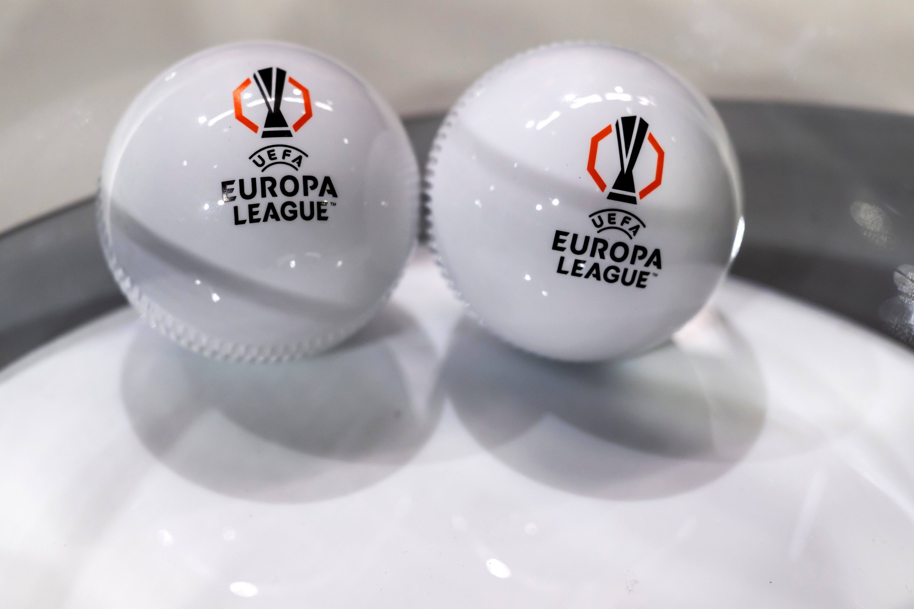 S-au tras la sorți optimile Europa League. Meci de foc pentru Ionuț Radu. Tabloul complet al meciurilor