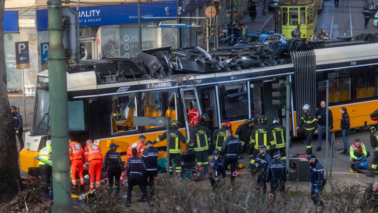 tramvai deraiat milano