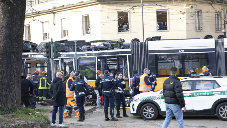 milano tramvai deraiat