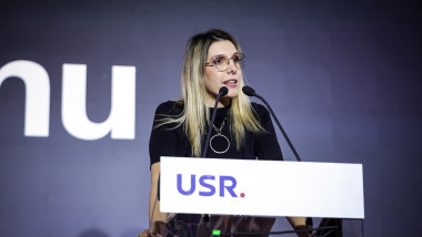 Diana Buzoianu 4