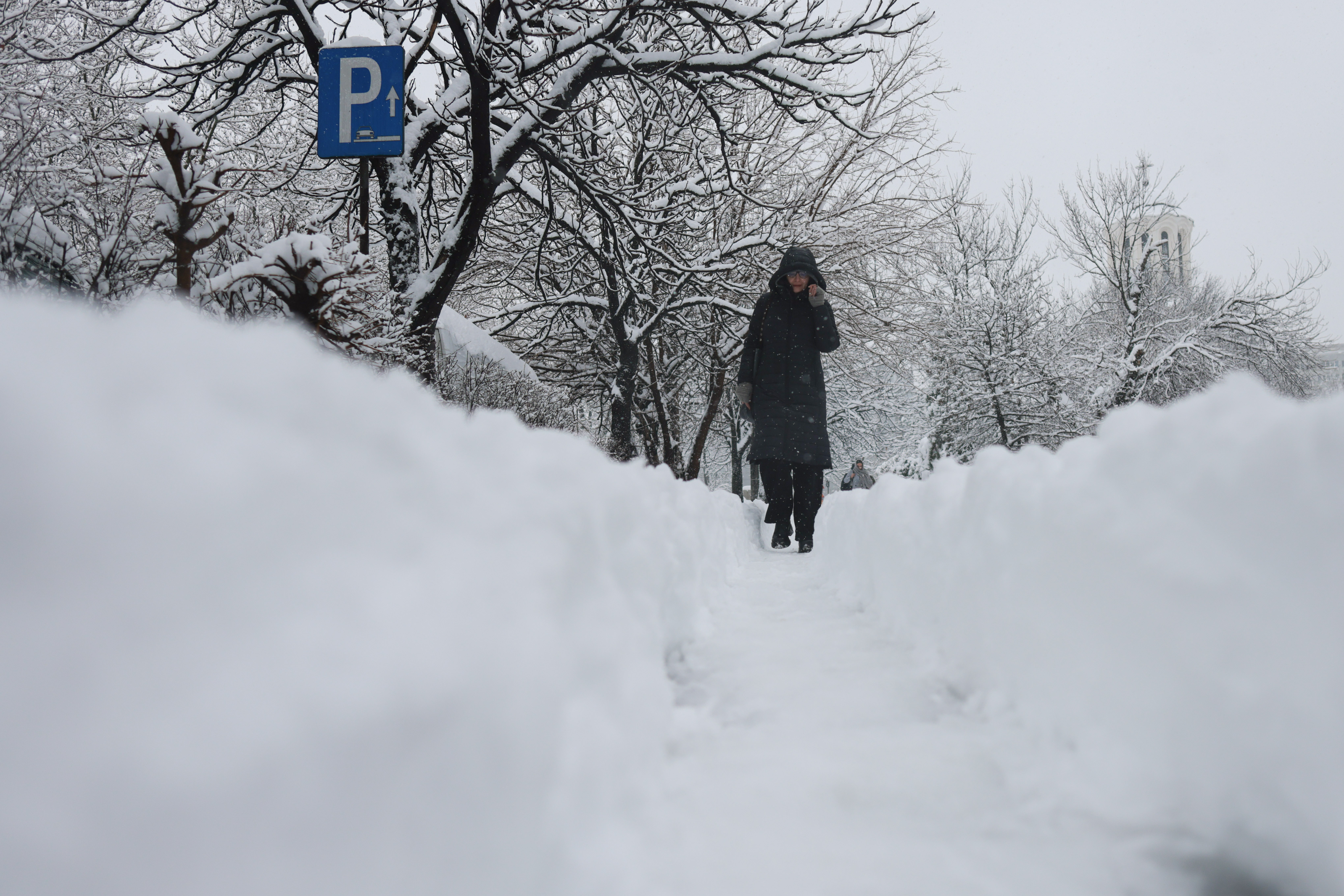 Weekend cu vreme severă în București: Revin ninsorile și gerul și se va așterne un nou strat de zăpadă