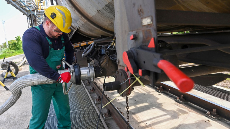 Ungaria va folosi ţiţei din rezervele strategice, după ce livrările de petrol rusesc au fost întrerupte