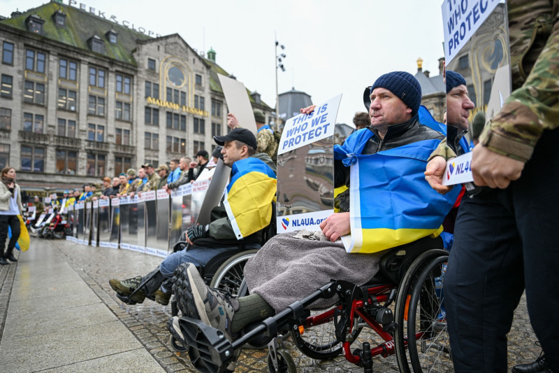 protest ucraina scaun cu rotile