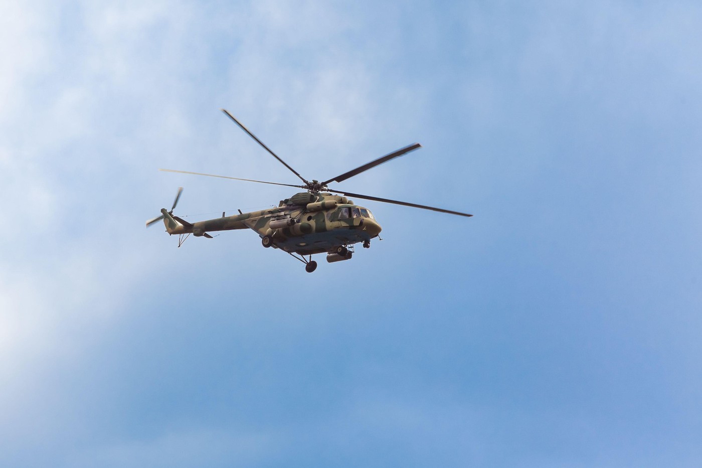 15 oameni, printre care și 7 copii, au murit după ce un elicopter militar s-a prăbușit în Peru