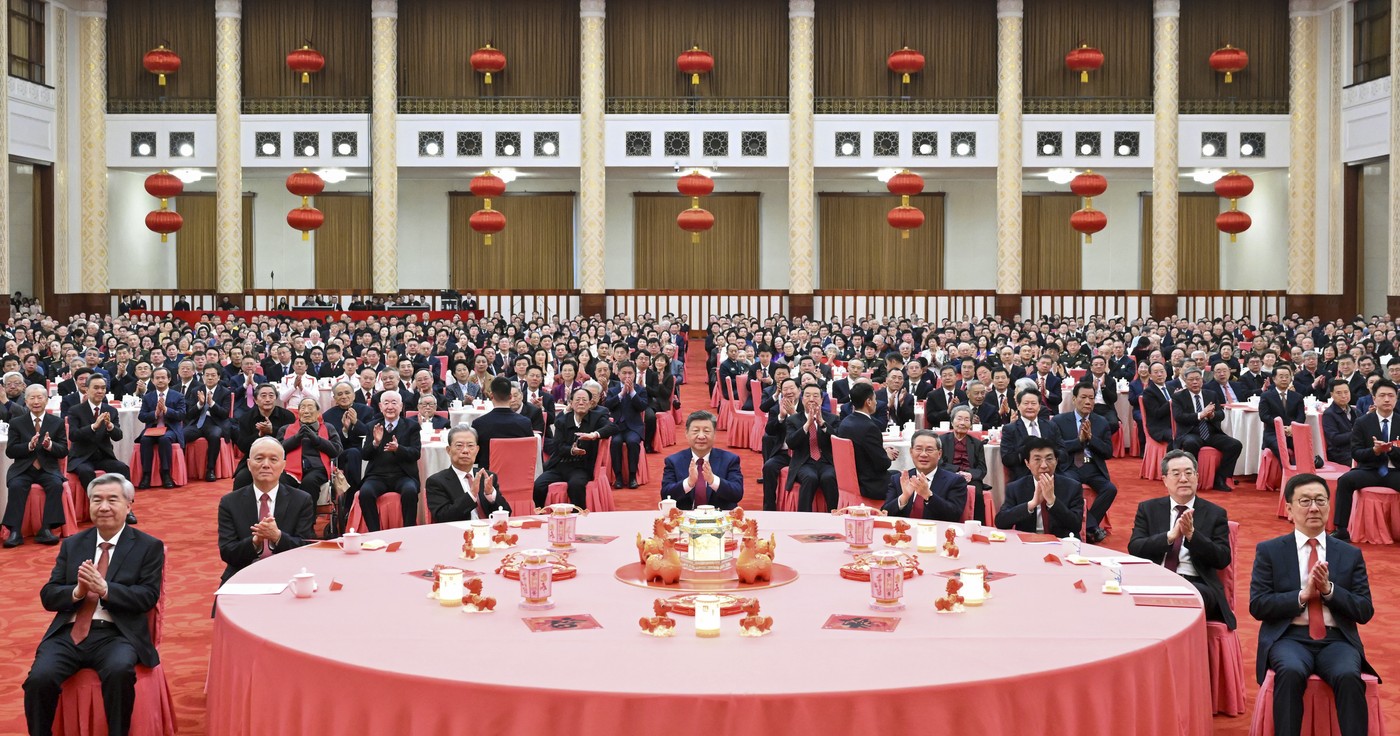 Începe marea reuniune politică anuală în China. Xi Jinping va anunța bugetul armatei și planul cincinal pentru economie