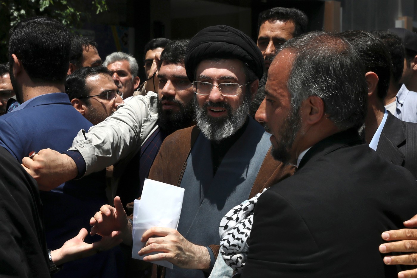 Mojtaba Khamenei, în vizorul armatei israeliene. General: „Îl vom urmări, îl vom găsi şi îl vom neutraliza”