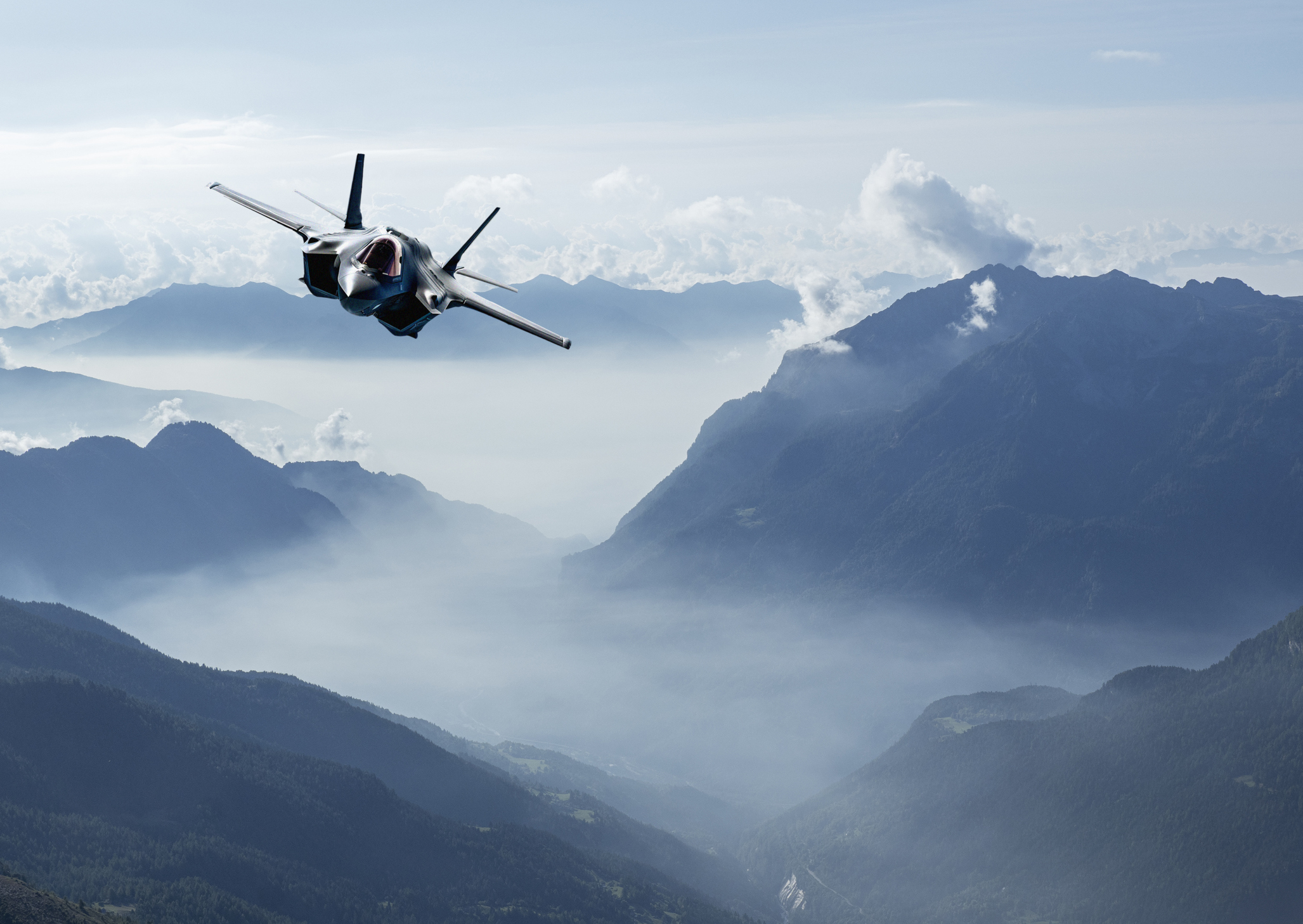 SUA și Canada ridică de la sol avioane de vânătoare pentru a monitoriza patrulele aeriene rusești în apropiere de Alaska