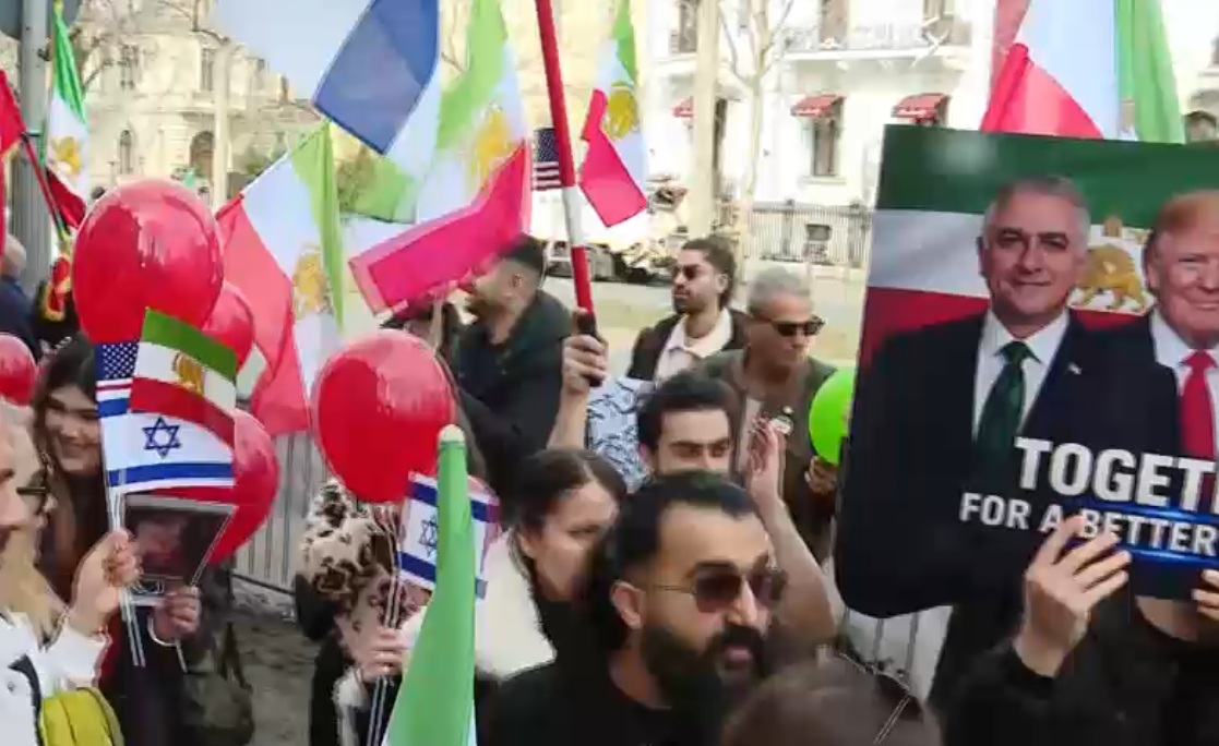 Iranienii din România cer schimbarea regimului de la Teheran