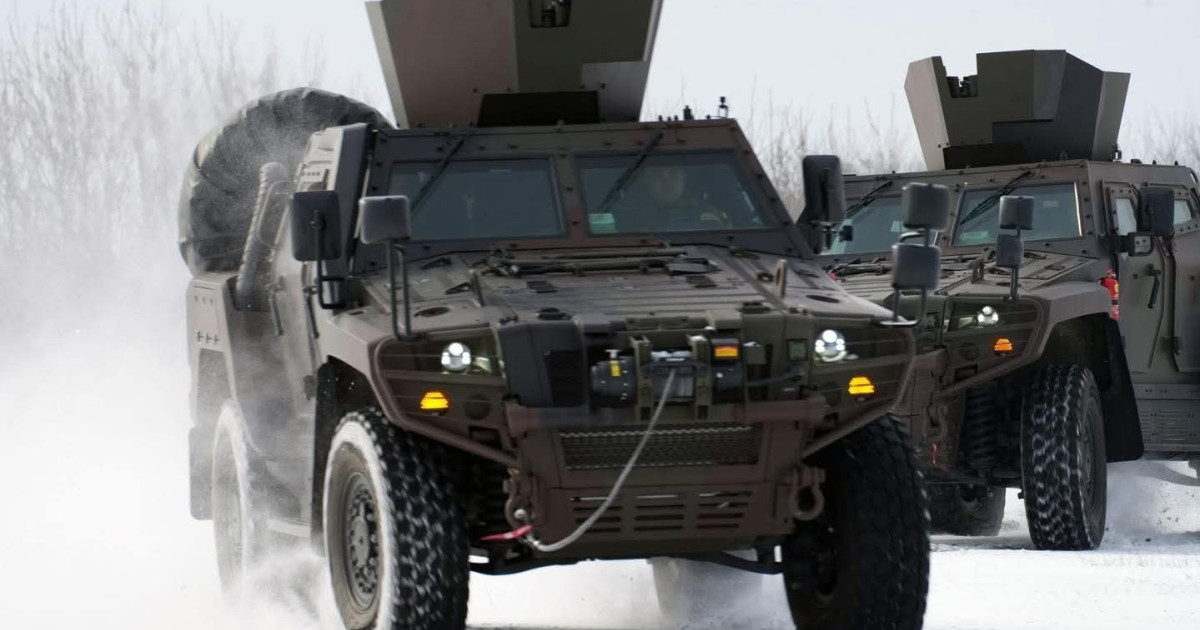 Traversarea autovehiculelor militare COBRA II pe căile publice