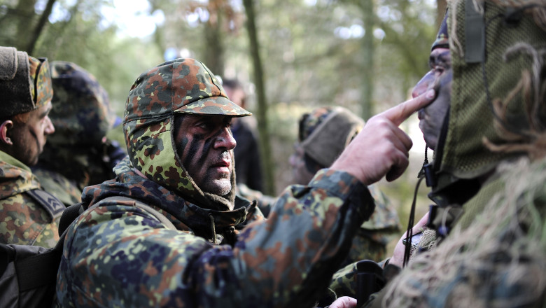 Bundeswehr Trains Kurdish And Iraqi Forces