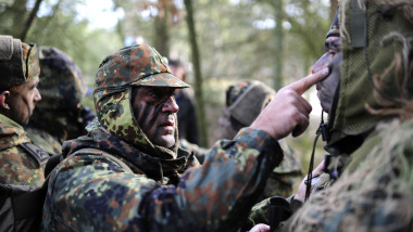 Bundeswehr Trains Kurdish And Iraqi Forces