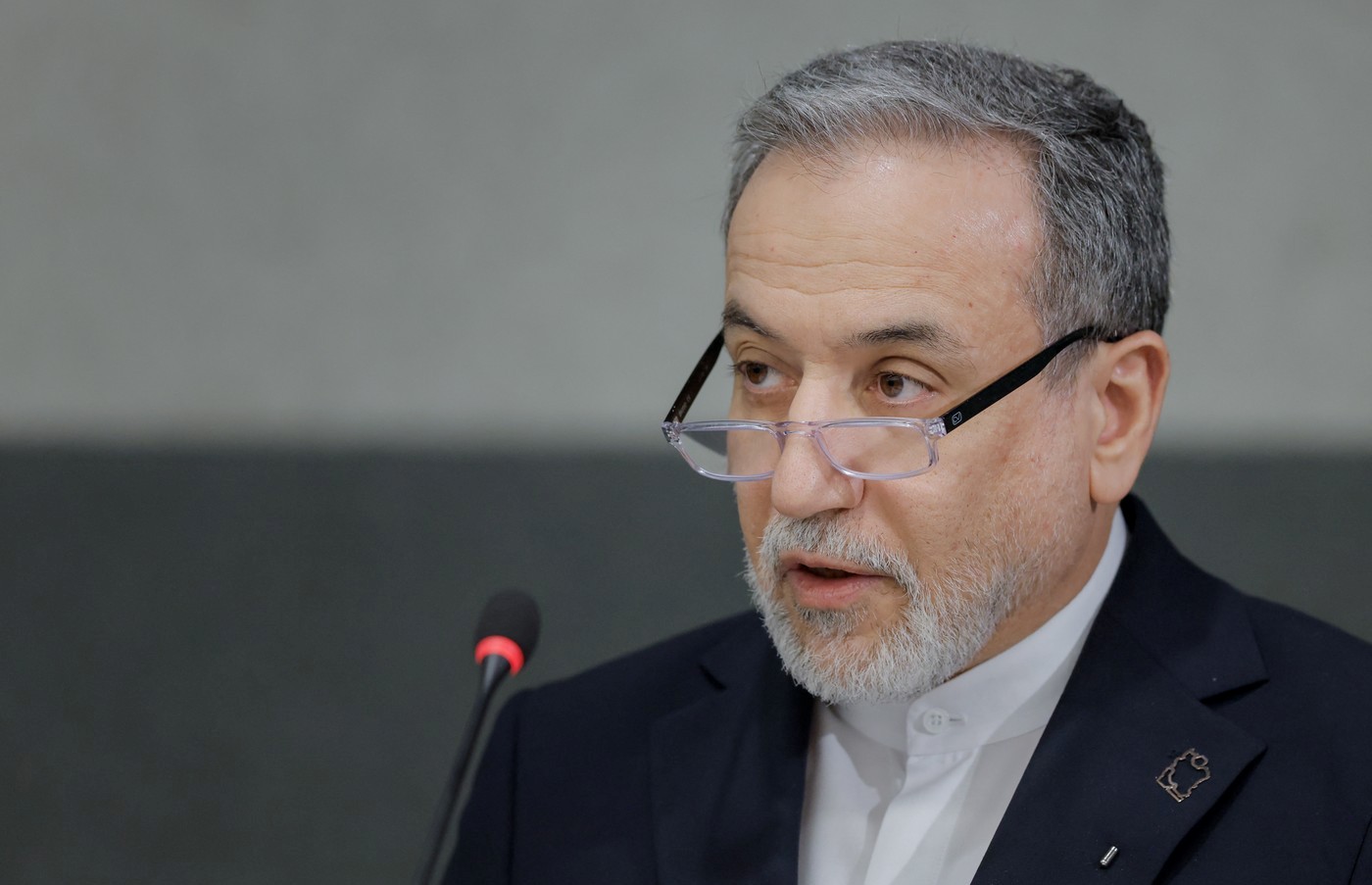 Iranul susține că Rusia și China îl sprijină „politic și în alte moduri” în războiul cu SUA și Israelul