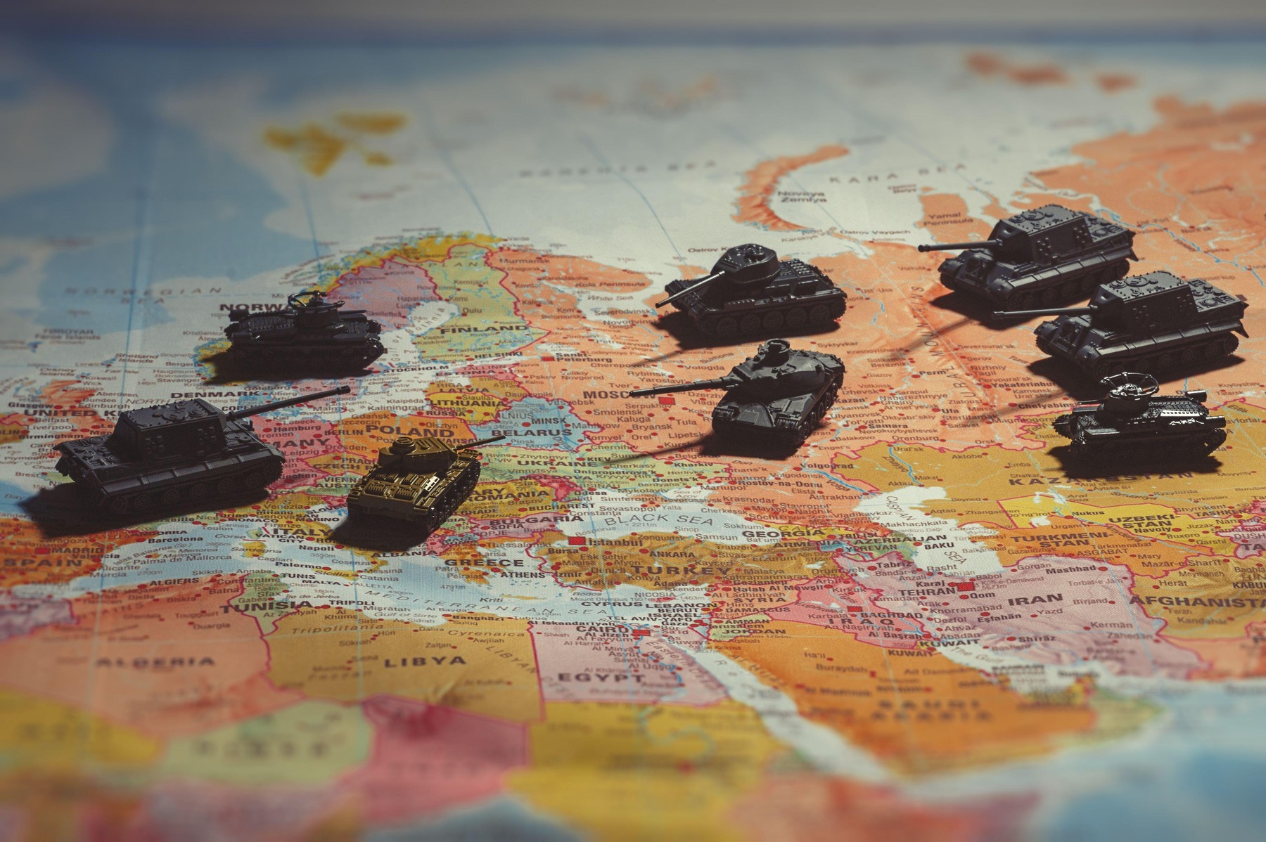 Moscova extinde unităţile militare la graniţele NATO. Evaluarea unui potențial conflict Rusia – UE: „Vor avea o armată cu 50% mai mare”