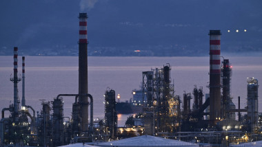 Agioi Theodoroi rafinarie petrol corint