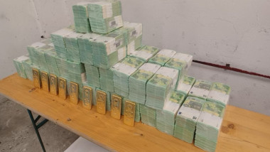 bani ai longouri de aur