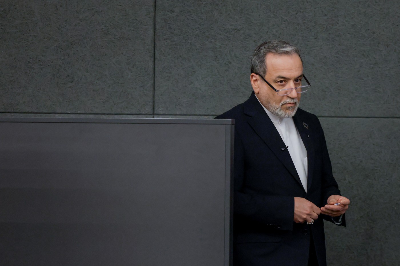 „Parteneriat strategic”: Iranul afirmă că va continua cooperarea militară cu Rusia