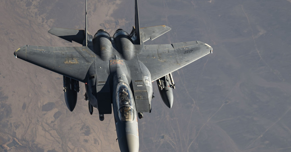 „Vrabia albastră”, arma cu care SUA și Israel l-au ucis pe ayatollahul Ali Khamenei. Războiul cu Iran, teren de testare militară