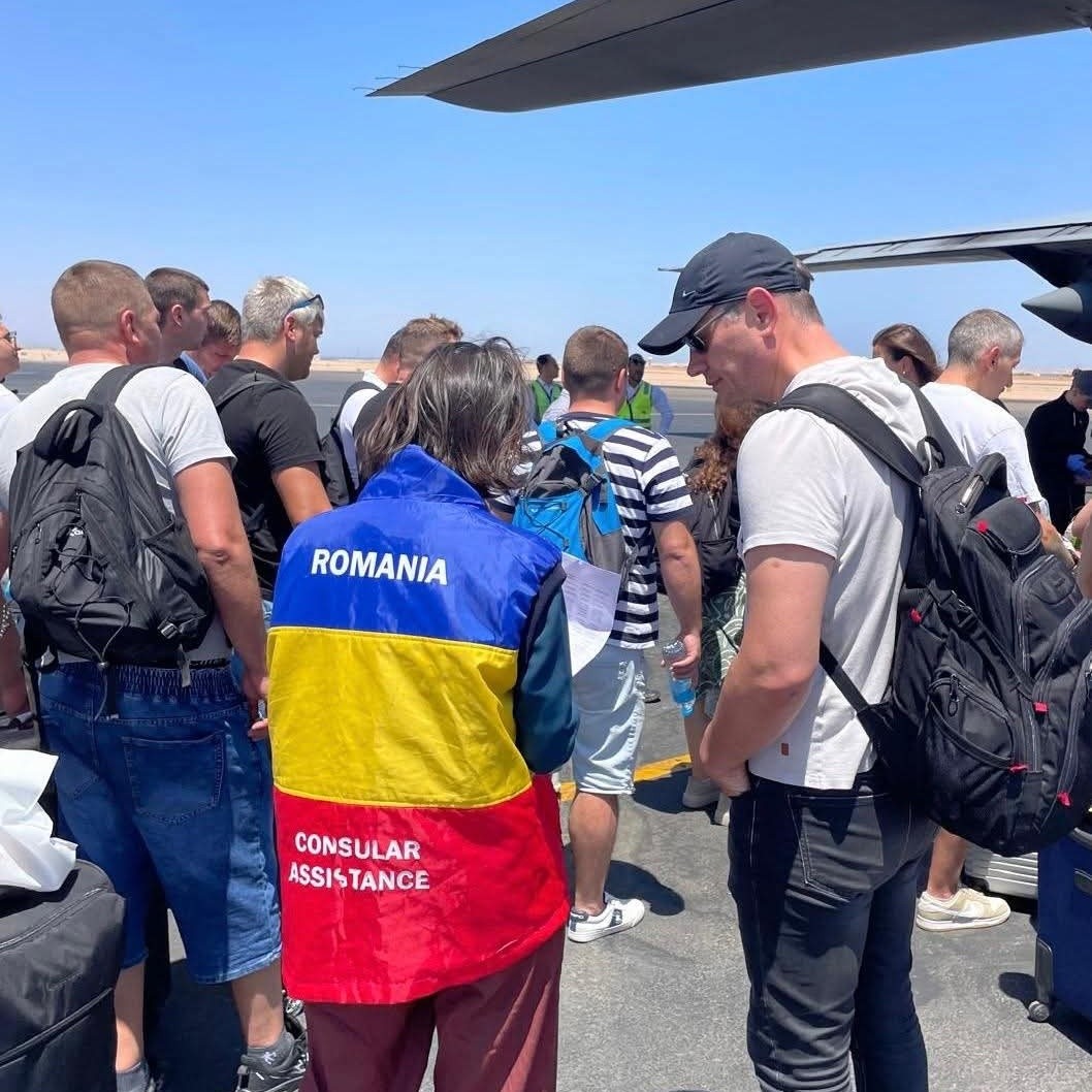 Români aduși în țară cu ajutor european. Guvernul a cerut activarea Mecanismului rescEU. MAE: Încă 2.500 de persoane au cerut sprijin