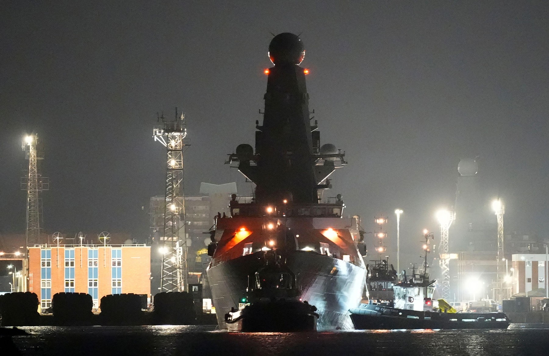 Misiunea distrugătorului britanic HMS Dragon în Cipru, amânată pentru că „șantierul naval funcționează doar între orele 9 și 17”