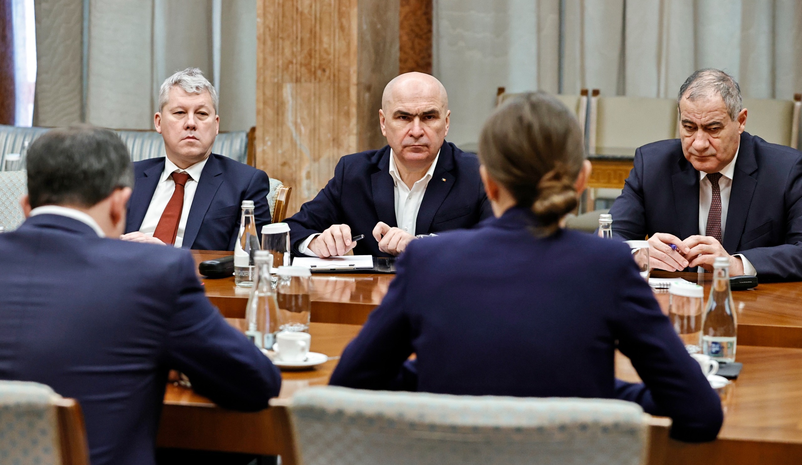 Şedinţă la Guvern privind situaţia din Orientul Mijlociu. „În această seară, vor ajunge la București cetățeni români din Israel”