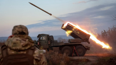 soldați și rachete în ucraina