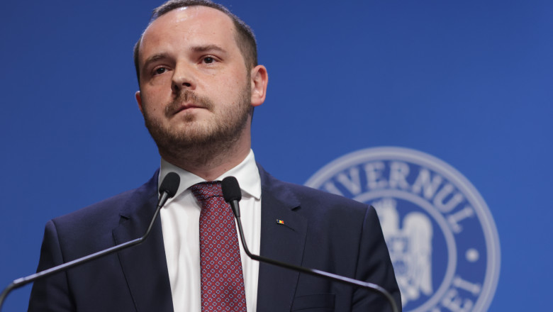 Alexandru Rogobete spune că situaţia medicului care opera la un spital privat în timpul programului de la cel de stat nu este singulară