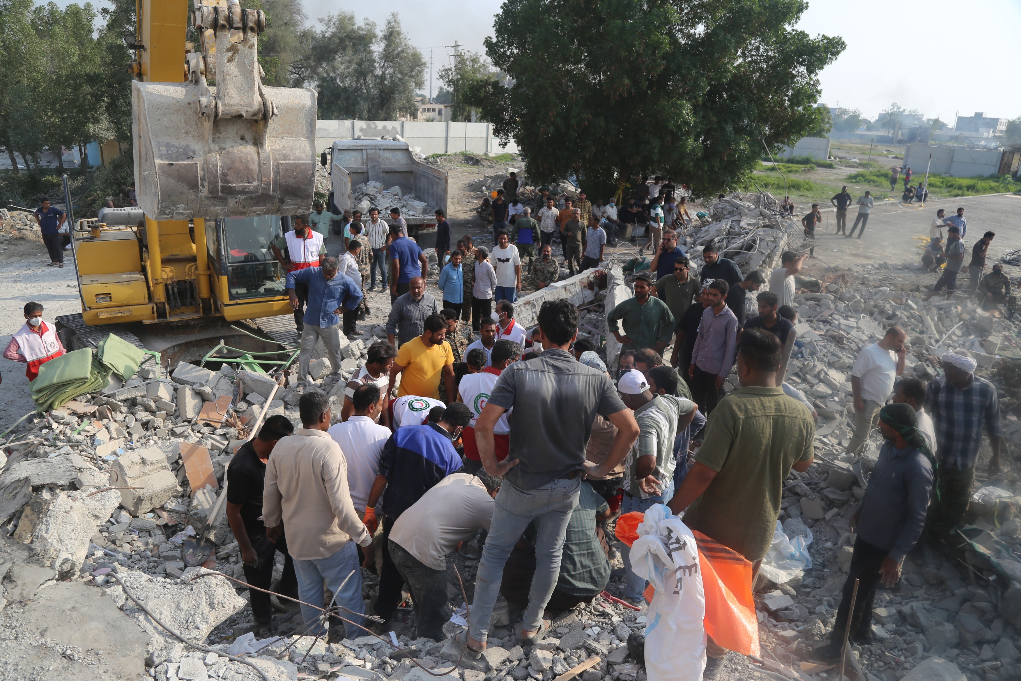 UNESCO: Bombardarea școlii din Iran, „încălcare gravă a dreptului internațional umanitar”. Aproape 150 de morți