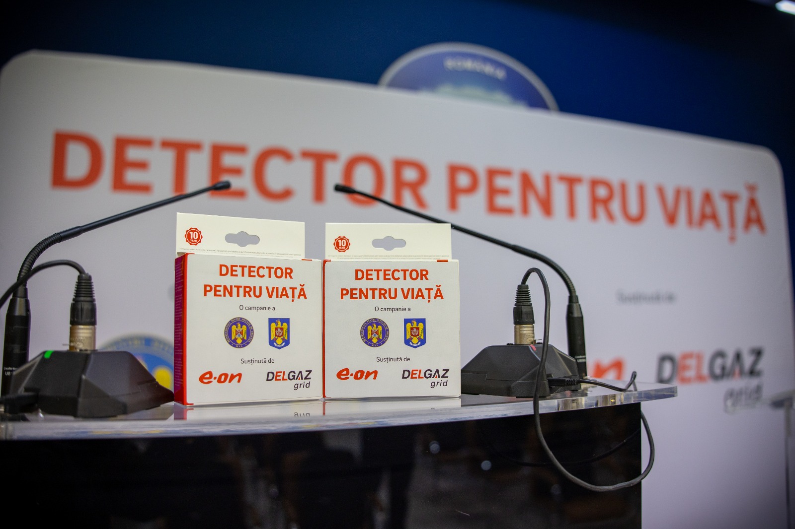 Încă 10.000 de detectoare de fum și monoxid de carbon ajung la familiile din 20 de județe. Predoiu: Un exercițiu cu rezultate concrete